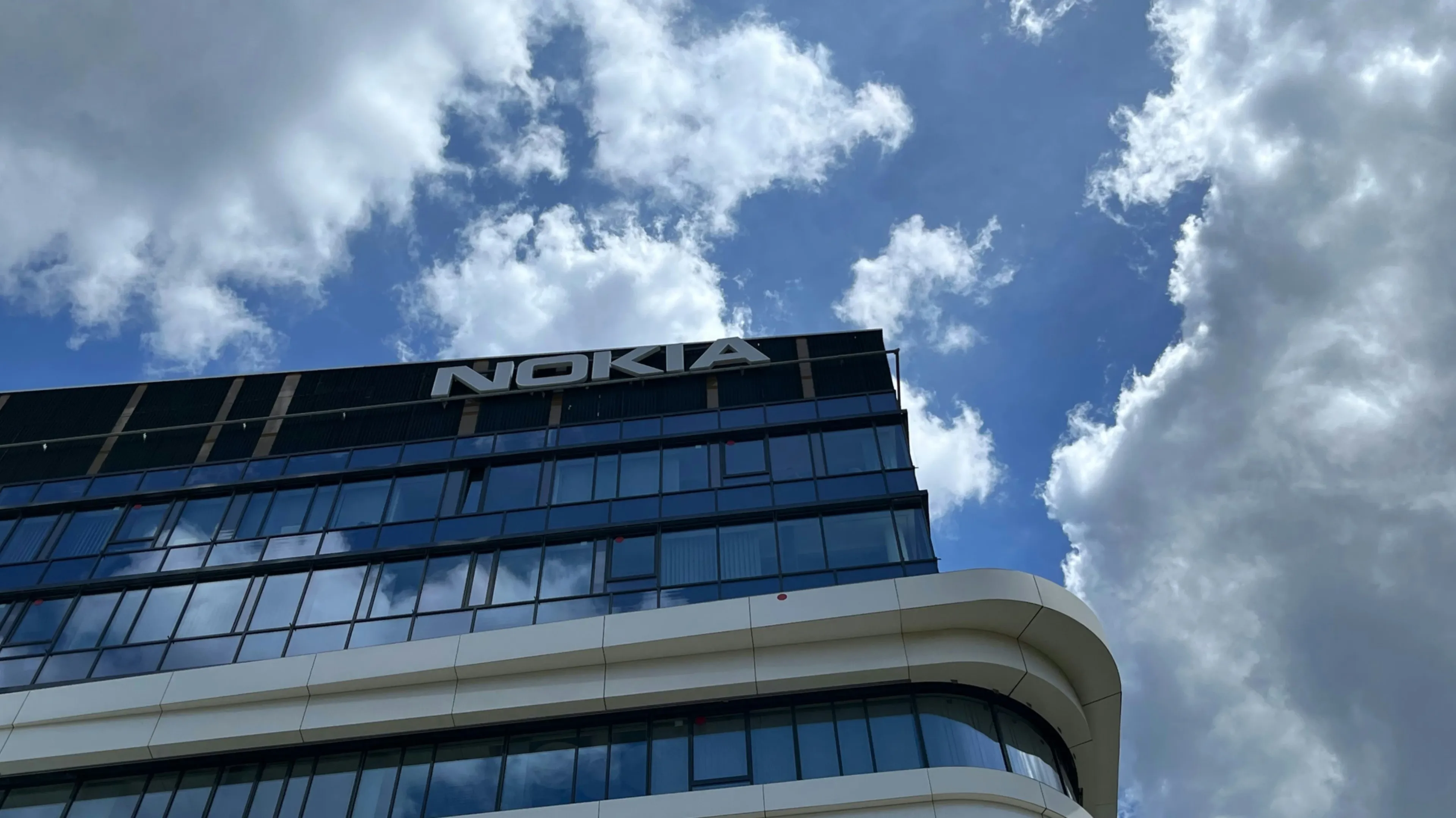 Nokias stock price on the Helsinki Stock Exchange has risen by more than 130% over the past year / Photo: M. Rennim / Unsplash.com