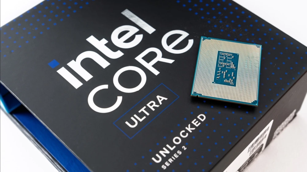 Intel May Raise Prices on PC Chips by 10% as Early as Next Month / Photo: InFocus.ee / Shutterstock.com