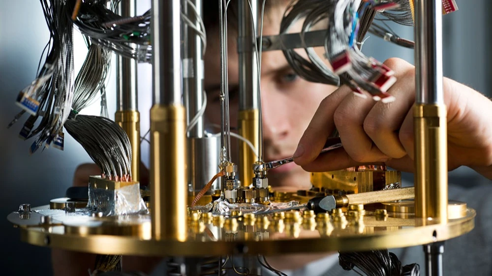 Shares of three U.S. quantum companies following the signing of a government investment agreement / Photo: dwavequantum.com