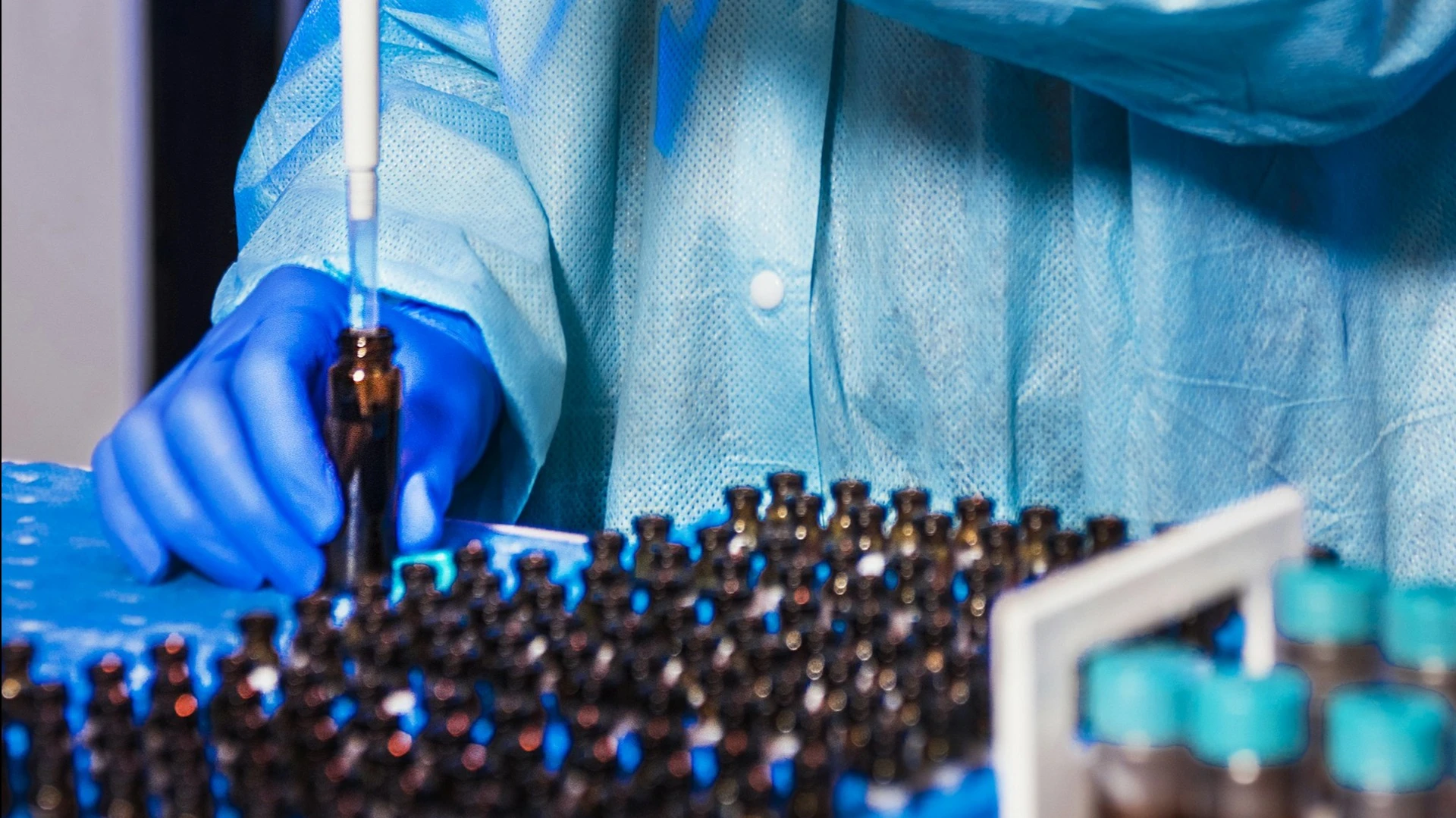 Shares of biotech company Dyne Therapeutics plummeted following the drop in Novartis shares  / Photo: Unsplash / CDC
