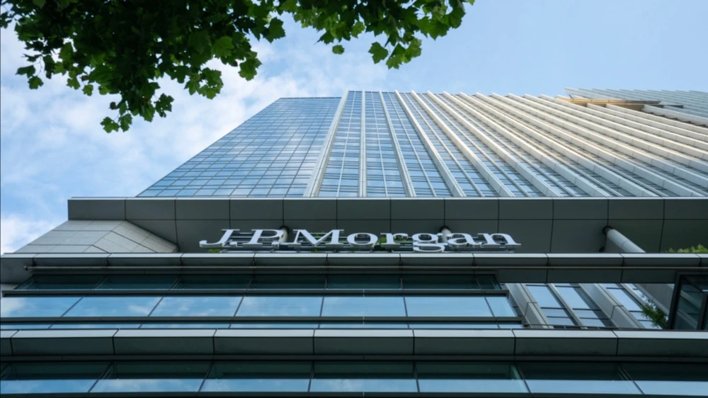 В среднем, Уолл-стрит не ждет, что рыночная капитализация JPMorgan превысит $1 трлн в ближайший год / Фото: Tada Images / Shutterstock.com