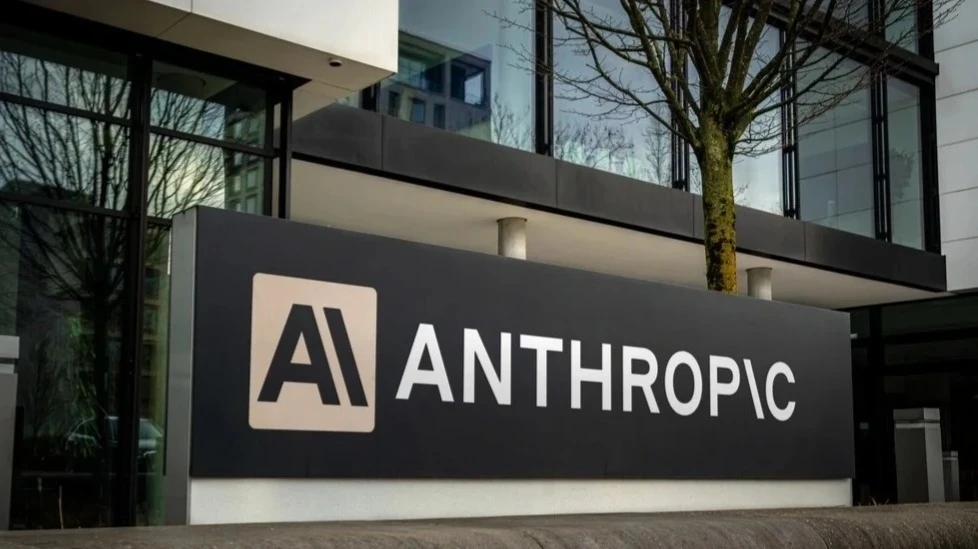 The market had been expecting Anthropic to file its IPO prospectus last week / Photo: gguy/Shutterstock.com