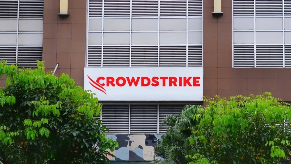 Акции Crowdstrike — одна из идей для стратегии на случай замедления развития ИИ / Фото: Poetra.RH / Shutterstock