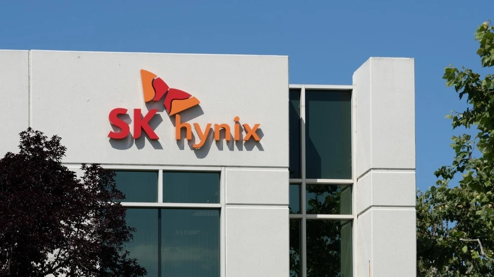 Южнокорейский производитель микросхем SK Hynix ведет переговоры с американской компанией Intel о производстве чипов в США. Фото: JHVEPhoto/Shutterstock