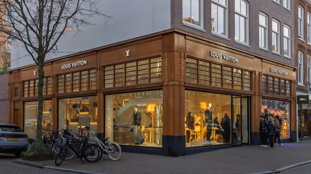 Europes main driver of growth—the luxury sector—is facing serious challenges. Photo: PixelBiss / Shutterstock.com