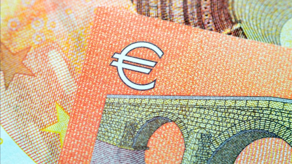 On September 21, the ECB began trading tokenized euros / Photo: Tamer A Soliman / Shutterstock.com