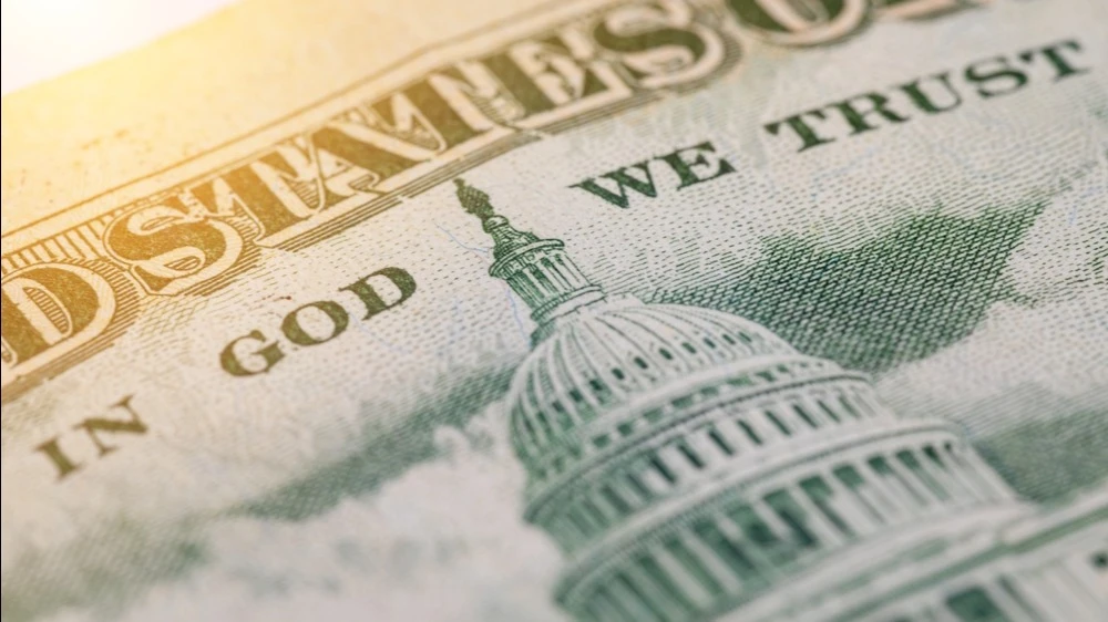 Thanks to the dollars status, the U.S. has been given a golden credit card, but it risks getting caught in a vicious cycle of rising debt, according to a billionaire investor / Photo: Shutterstock.com