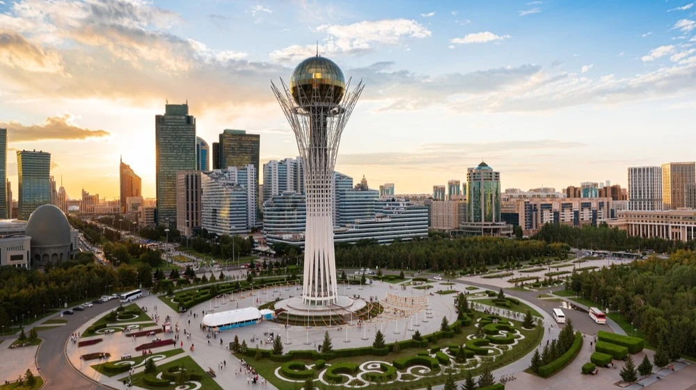 BlackRock sees Central Asia as a new investment hub on par with the Persian Gulf / Photo: YuTphotograph / Shutterstock