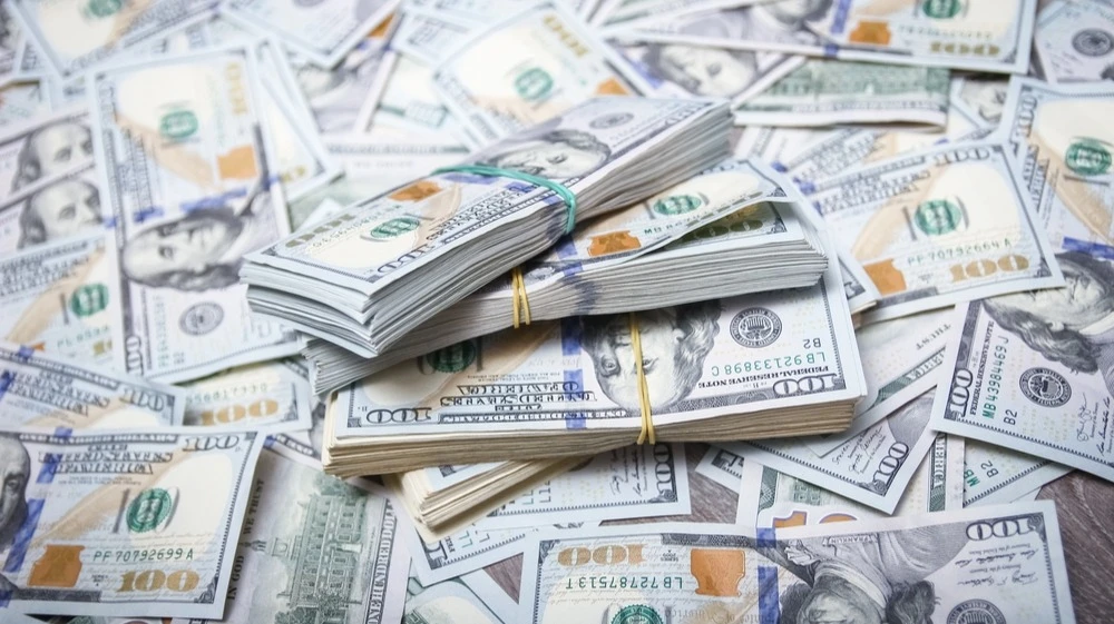 Morgan Stanley analysts have revised their forecast for the dollar through the end of the year / Photo: Shutterstock.com / KonstantinChristian