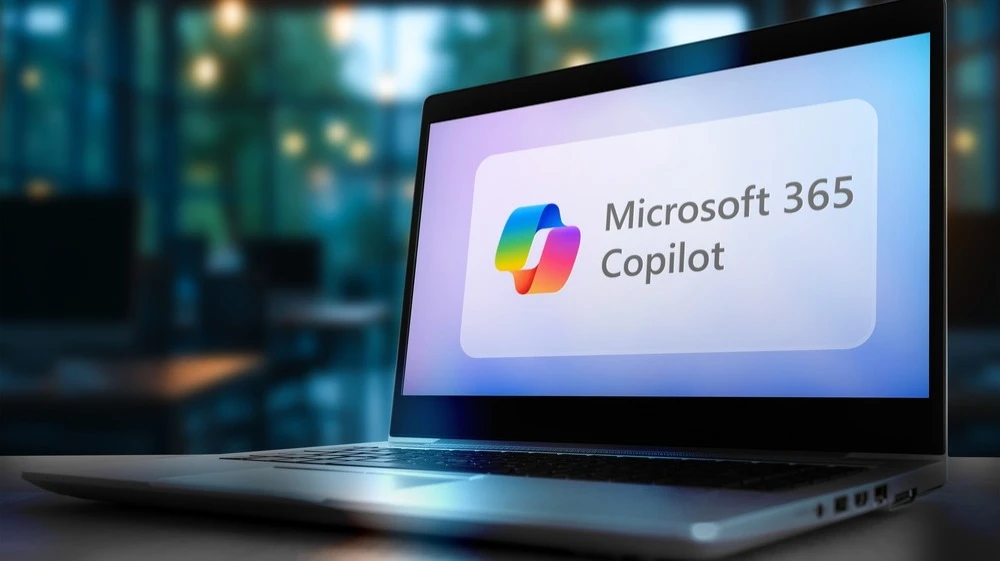 Microsoft is consolidating its enterprise AI into a single application in an effort to compete with OpenAI, Anthropic, and Meta / Photo: gguy / Shutterstock