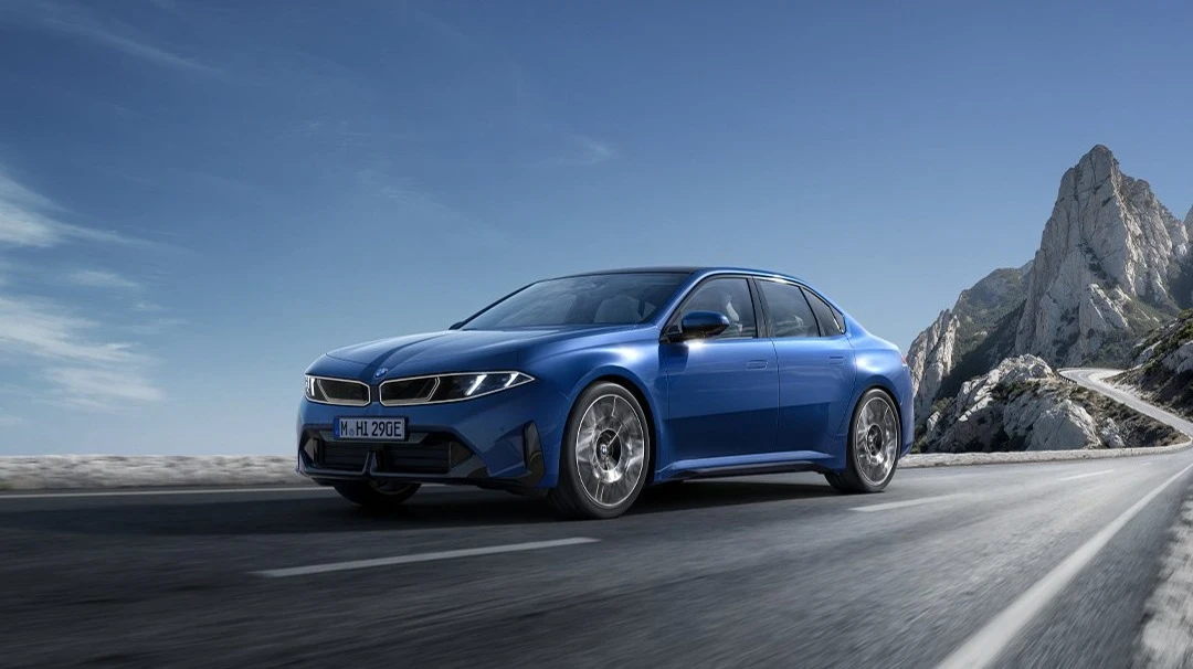 BMW will cut 20% of its management staff, including senior vice presidents / Photo: X / BMW