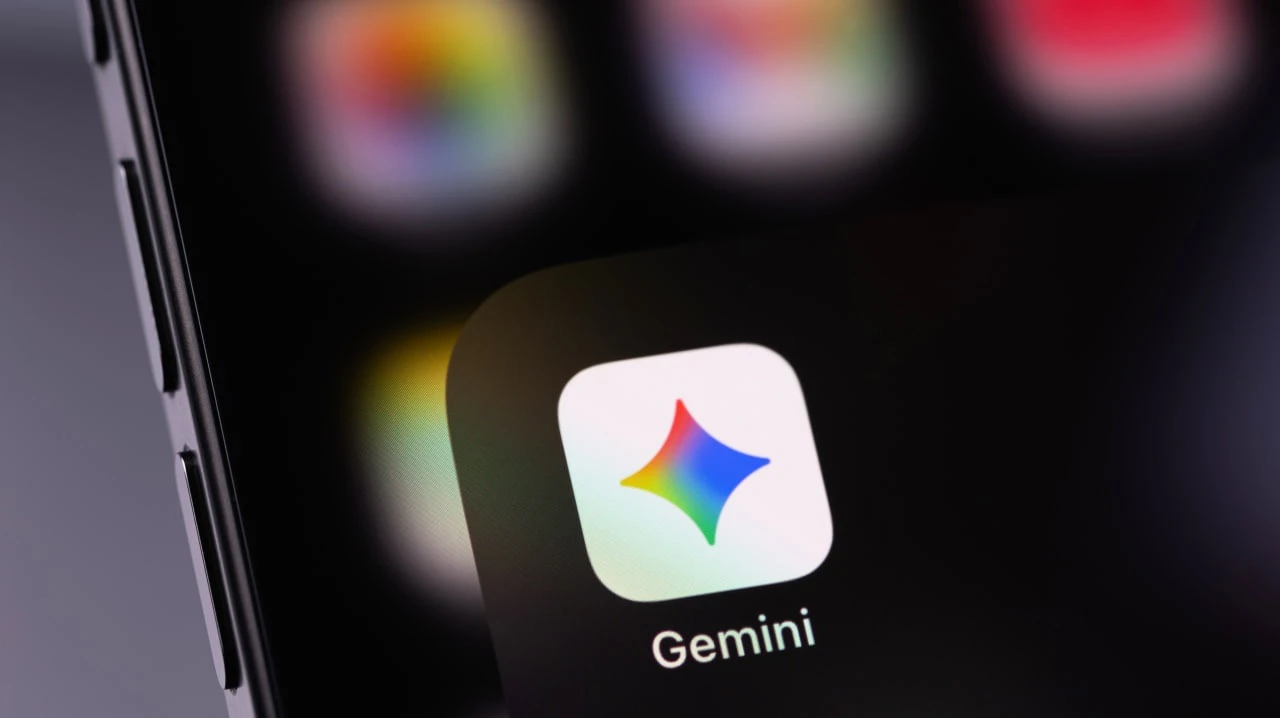 Google unveiled its new AI model, Gemini 4 Argon / Photo: Primakov / Shutterstock.com
