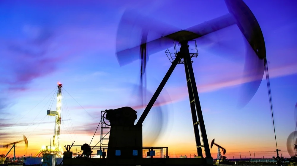 Экспорт нефти с Ближнего Востока в сентябре превысил уровень, зафиксированный до начала войны между США и Ираном в конце февраля. Фото: pan demin/Shutterstock