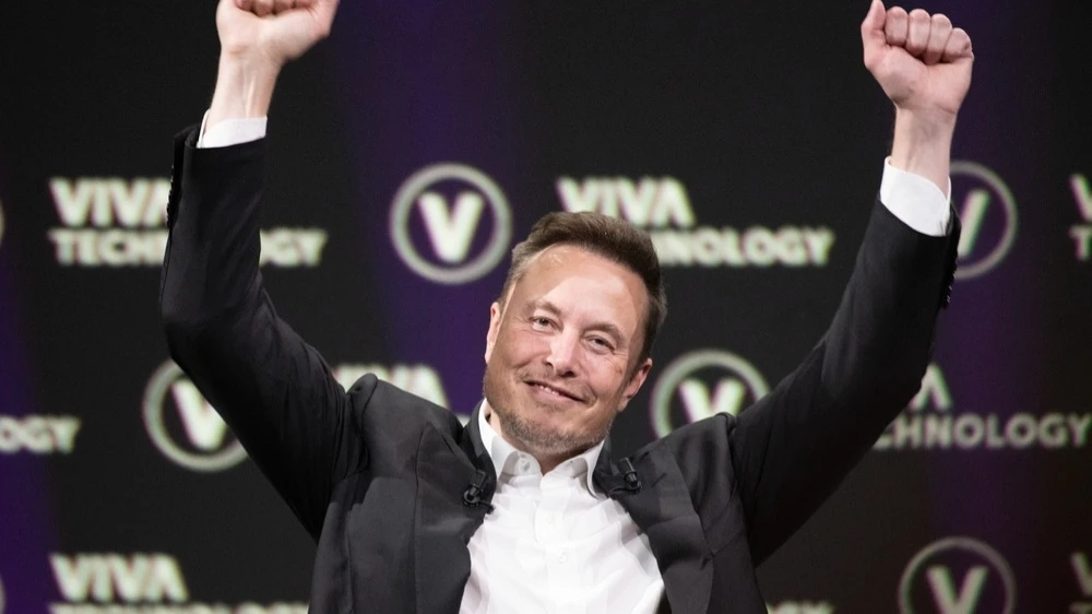 Last time, Musk remained a trillionaire for only a few days / Photo: Frederic Legrand - COMEO / Shutterstock.com
