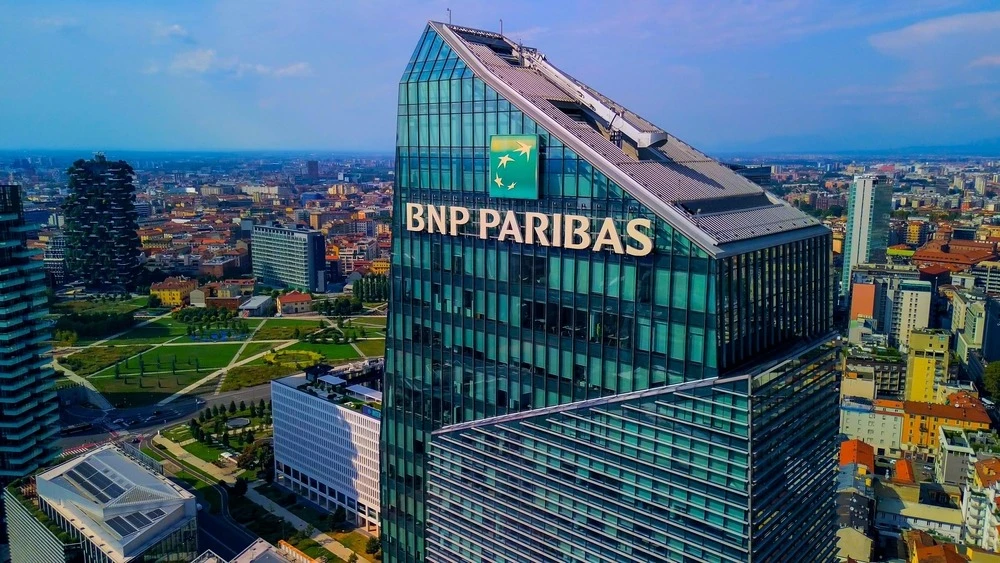 Спреды кредитно-дефолтных свопов французских BNP Paribas и Credit Agricole значительно превышают аналогичные показатели крупных европейских конкурентов, оценил Bloomberg / Фото: VILTVART / Shutterstock
