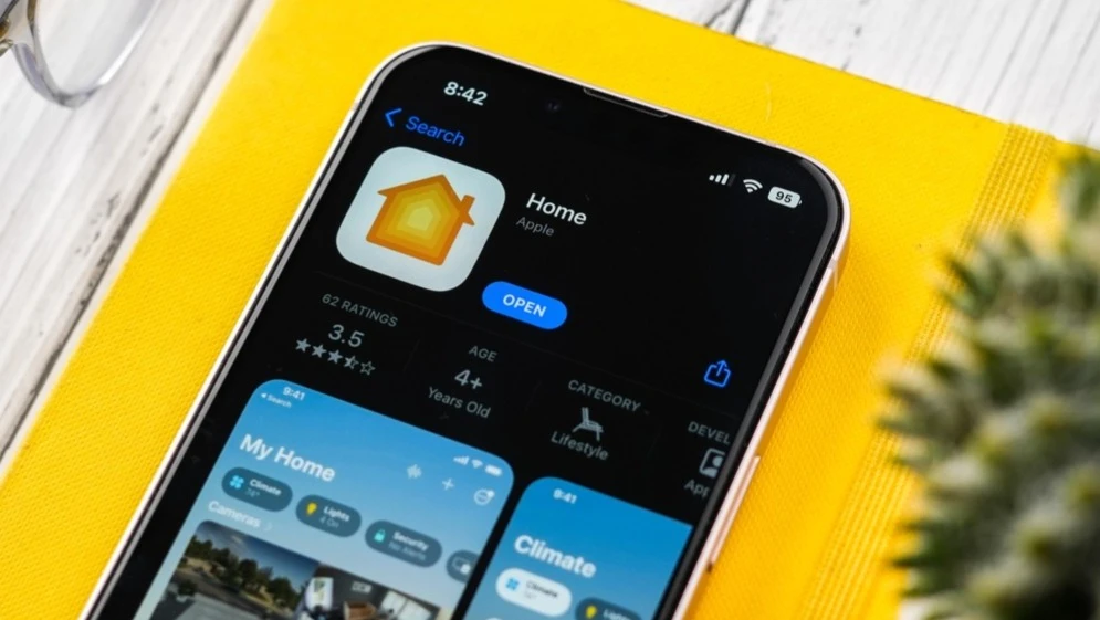 Дверные замки, камеры и термостаты будут интегрированы в экосистему Apple HomeKit / Фото: sdx15 / Shutterstock