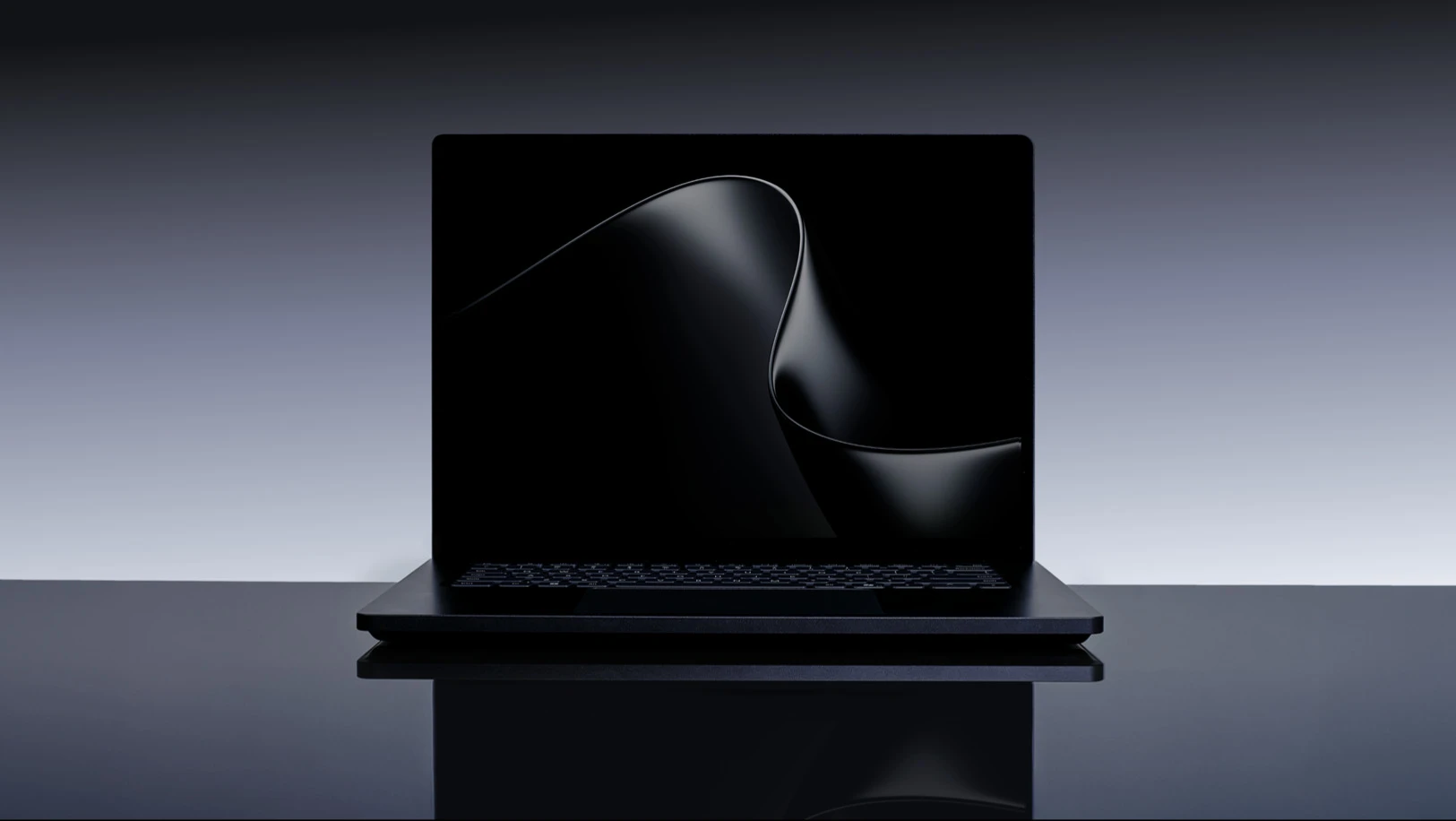 Sales of the Surface Ultra will begin on October 16 / Photo: Microsoft