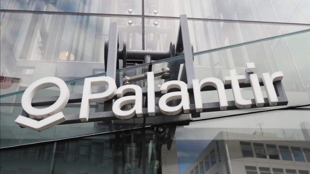 Barclays Expects Palantir Shares to Rise Another 27% / Photo: Ned Snowman / Shutterstock.com