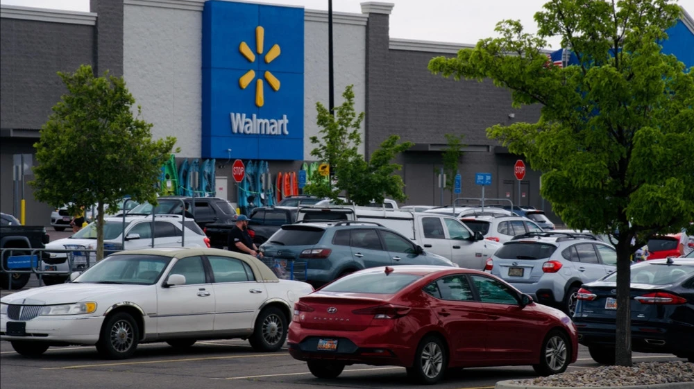 Since August, Walmarts stock has outperformed the S&amp;P 500 Global Luxury Stock Price Index by approximately 21% / Photo: Charles-McClintock Wilson / Shutterstock.com