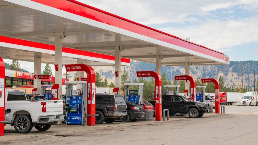 The International Energy Agency says the diesel fuel shortage will continue into 2027 / Photo: Heidi Besen / Shutterstock