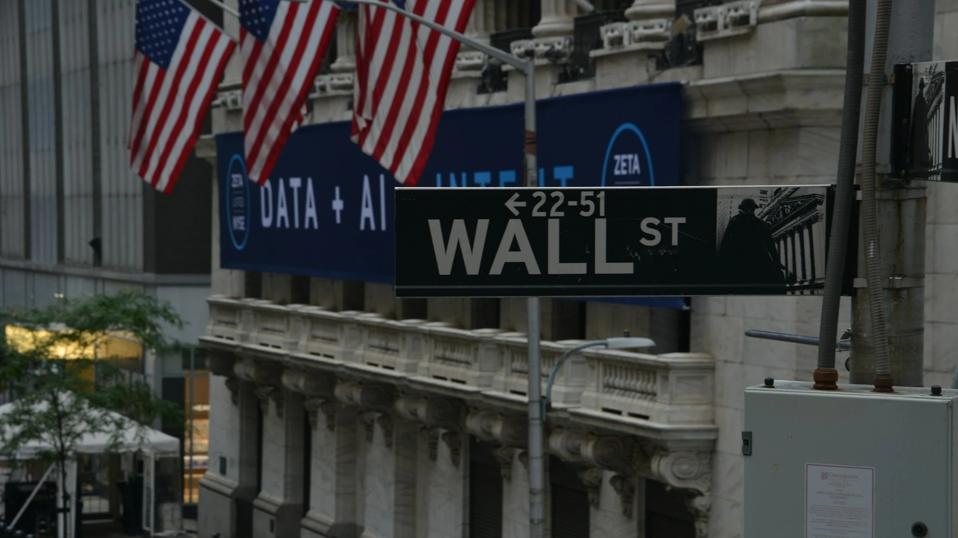 Чип өндірушілердің акцияларын жаппай сату S&amp;P 500 және Nasdaq Composite индекстерінің төмендеуіне әкелді / Фото: Unsplash/Robb Miller