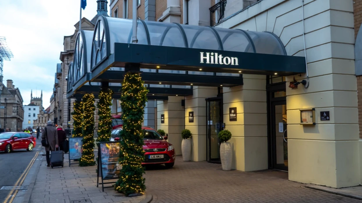 Freedom Expects Hilton Shares to Rise by Nearly 10% / Photo: Nigel A Messenger / Shutterstock.com