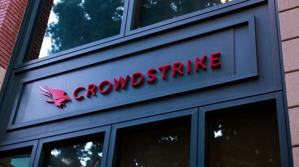Freedom Finance believes that CrowdStrike is evolving into a comprehensive cybersecurity platform / Photo: Shutterstock.com / bluestork