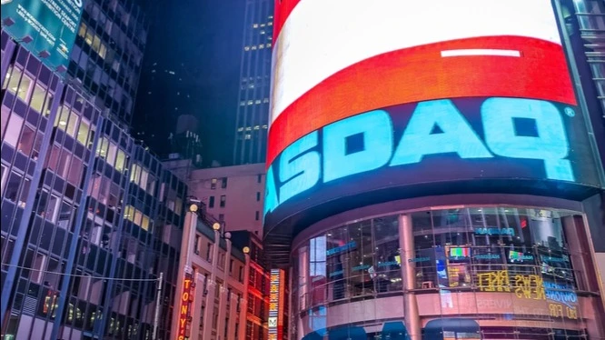 Nasdaq возобновил падение в конце недели после лучшего скачка с лета днем ранее / Фото: Right Perspective Images / Shutterstock.com