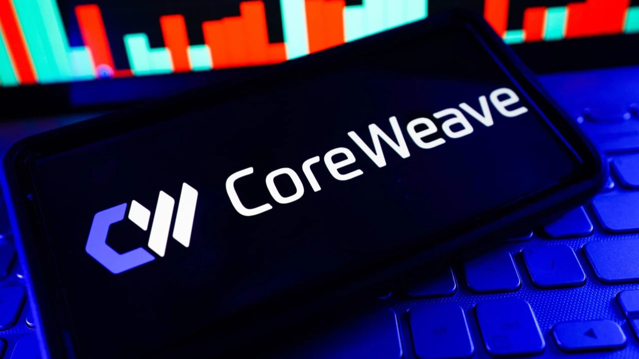 CoreWeaves stock price fell by more than 25% over the course of the week, and the yield on its bonds rose sharply. Photo: PJ McDonnell / Shutterstock.com