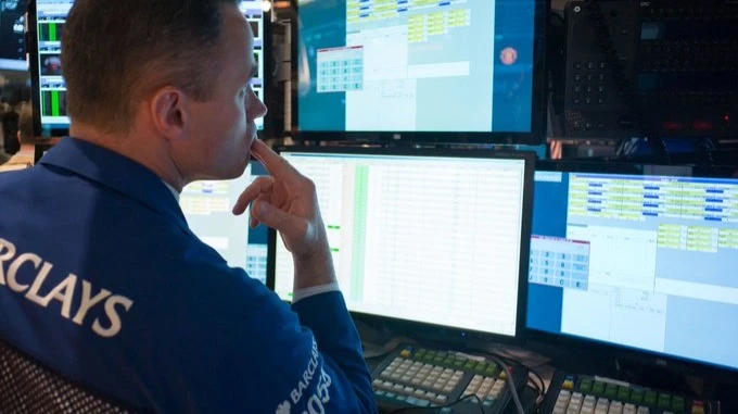 В соцсетях ждали обвала 19 октября, но фьючерсы на S&P 500 и Nasdaq 100 перед открытием торгов выросли / Фото: X/NYSE