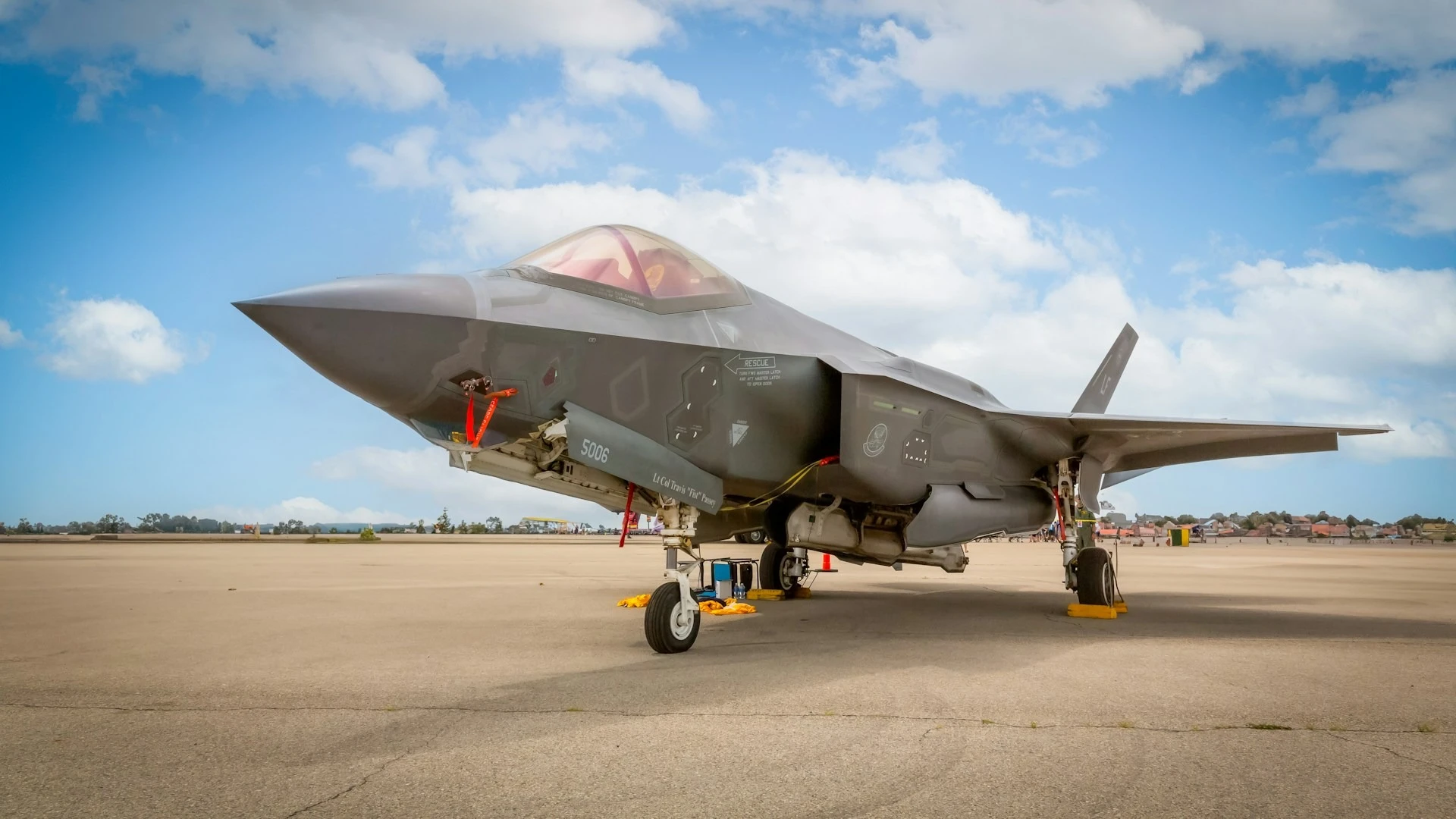 The upcoming U.S. congressional elections are putting pressure on defense company stocks / Photo: Unsplash.com / Rafik Wahba