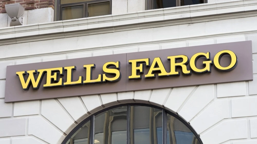 Впервые с июня 2025 года индикатор Wells Fargo подал сигнал к покупке / Фото: Sheila Fitzgerald / Shutterstock.com