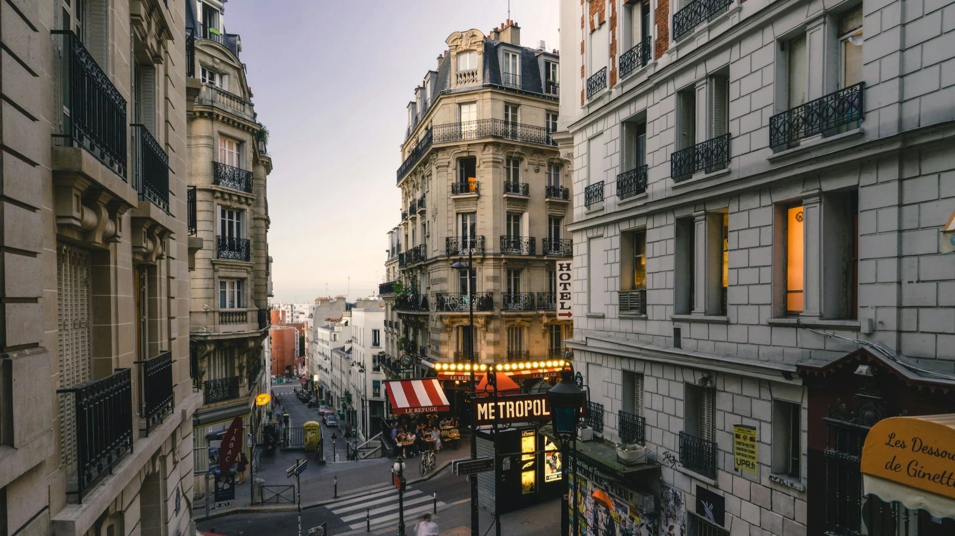 French bonds plummeted to levels last seen during the eurozone debt crisis / Photo: Unsplash.com / JOHN TOWNER