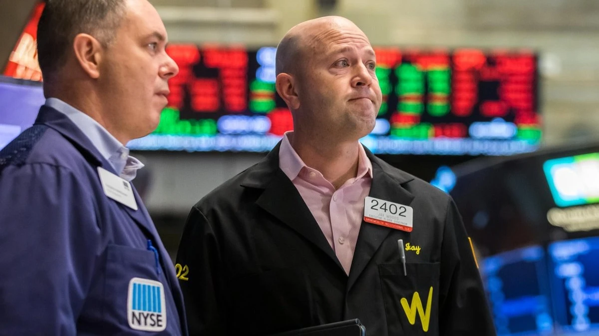 Preliminary PMI figures for October will show how sustained the shift of capital from tech stocks to safe-haven assets is / Photo: X / NYSE