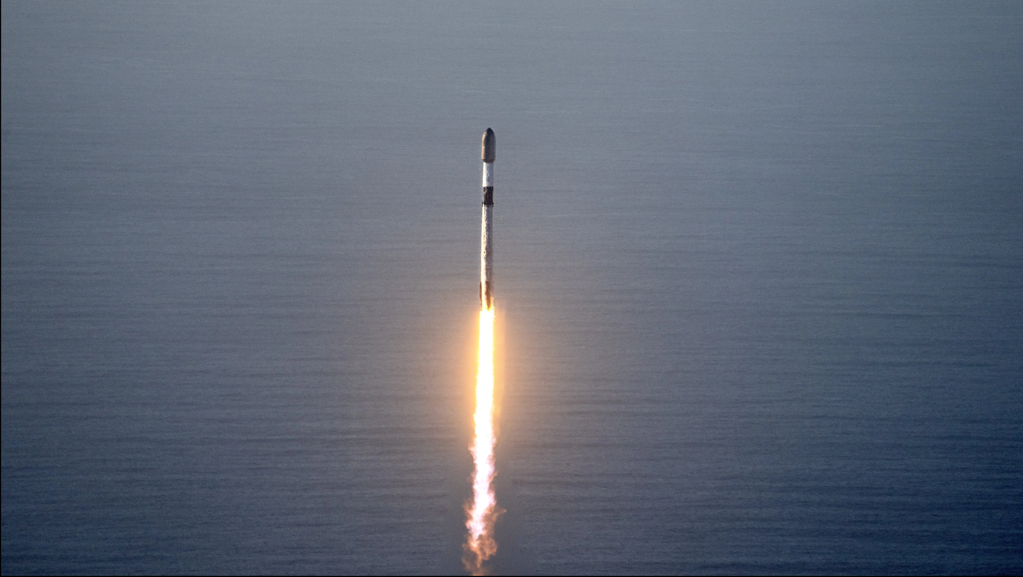 PhillipCapital изменил рекомендацию по акциям SpaceX с «продавать» до «покупать» на фоне роста выручки компании от ИИ-направления / Фото: X / SpaceX