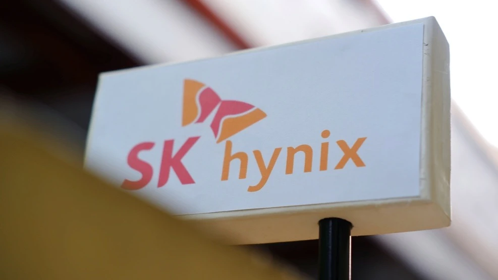 Funds investing in SK Hynix shares are being liquidated in the U.S. due to waning interest in AI / Photo: Poetra.RH / Shutterstock