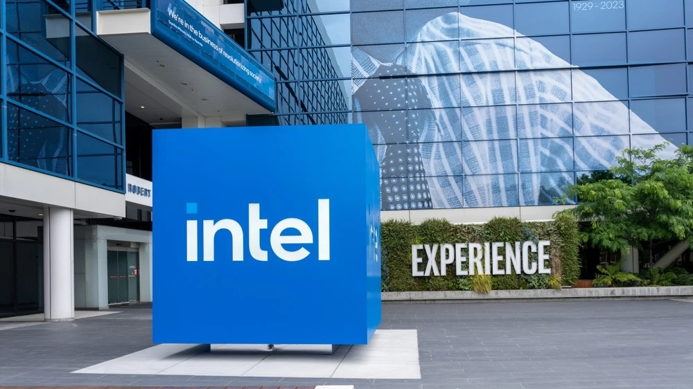 Intel договорился о покупке стартапа, разрабатывающего ПО для квантовых компьютеров / Фото: JHVEPhoto / Shutterstock.com