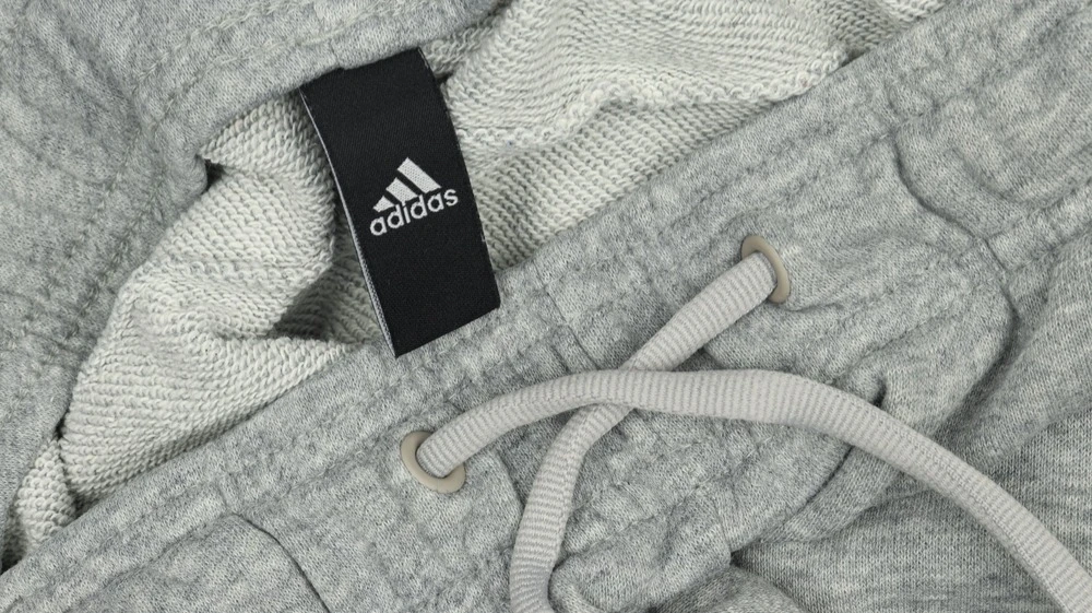Record clothing sales drove Adidas success in the third quarter / Photo: Hayran1 / Shutterstock