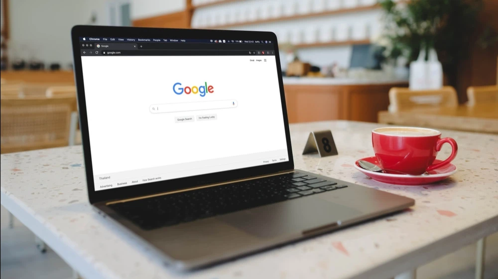 Five-year credit default swaps (CDS) on Googles debt have seen the most significant increase since September 21 / Photo: Thaspol Sangsee / Shutterstock.com