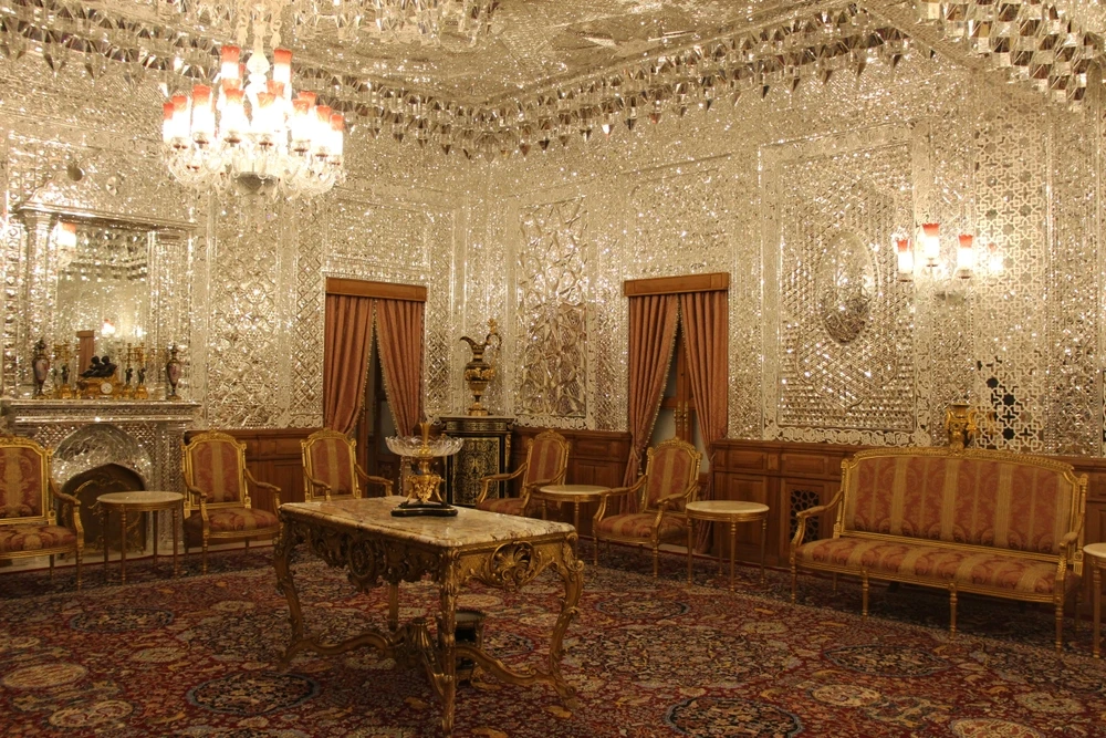 Зеркальный зал в Iran Mall в Тегеране / Фото: Shutterstock.com